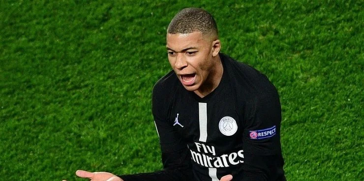 Вчера ПСЖ отказался от 220 млн евро. Как сорвались трансферы Мбаппе, Кейна и Холанда Вчера ПСЖ отказался от 220 млн евро. Как сорвались трансферы Мбаппе, Кейна и Холанда