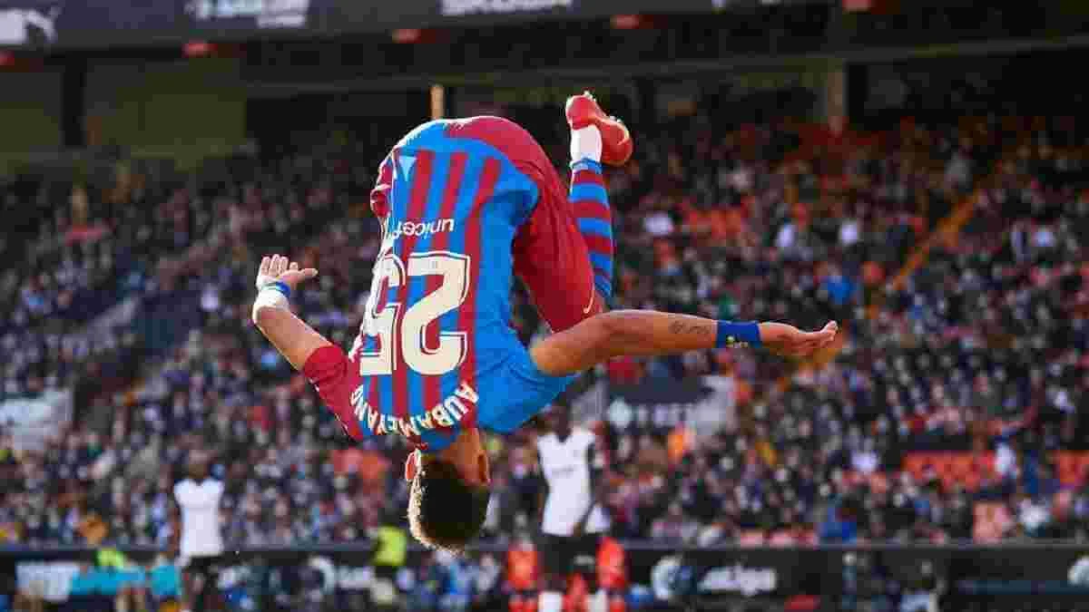 Арбитр ошибочно записал гол Педри на Обамеянга - у габонца хет-трик против «Валенсии» Арбитр ошибочно записал гол Педри на Обамеянга - у габонца хет-трик против «Валенсии»