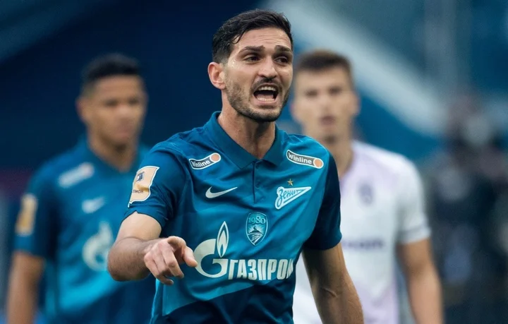 «Зенит» намерен расстаться с Магомедом Оздоевым. Его место займет Кирилл Кравцов «Зенит» намерен расстаться с Магомедом Оздоевым. Его место займет Кирилл Кравцов