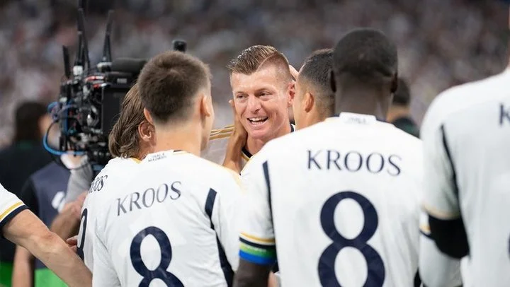 Тони Кроос: «Если бы кто-то сказал мне, что я выиграю шесть титулов Лиги чемпионов, я бы не поверил» Тони Кроос: «Если бы кто-то сказал мне, что я выиграю шесть титулов Лиги чемпионов, я бы не поверил»