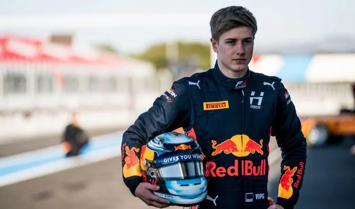 «Ред Булл» отстранил Юри Випса за расистское ругательство. Недавно эстонец провел тренировку в главной команде «Ред Булл» отстранил Юри Випса за расистское ругательство. Недавно эстонец провел тренировку в главной команде