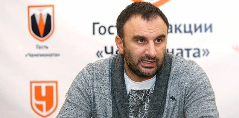 Хоккейный агент Бабаев о контрактах в КХЛ: «Мы живем в России, у нас все привязано к курсу рубля» Хоккейный агент Бабаев о контрактах в КХЛ: «Мы живем в России, у нас все привязано к курсу рубля»