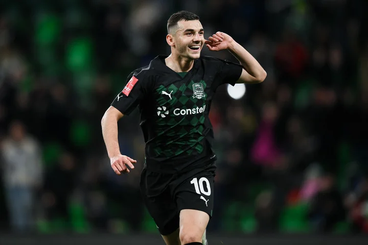 Вячеслав Литвинов: «Захарян выдал классный год, а дальше в «Динамо» пошёл спад. Желаю Сперцяну подобного в «Краснодаре» избежать» Вячеслав Литвинов: «Захарян выдал классный год, а дальше в «Динамо» пошёл спад. Желаю Сперцяну подобного в «Краснодаре» избежать»