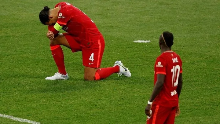 «Ливерпуль» призвал болельщиков обратиться к организациям, занимающихся психическим здоровьем «Ливерпуль» призвал болельщиков обратиться к организациям, занимающихся психическим здоровьем