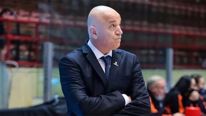 Дарко Руссо: «Локо» – очень хорошая команда, особенно в нападении. У нас возникнут очевидные проблемы, если мы не будем защищаться» Дарко Руссо: «Локо» – очень хорошая команда, особенно в нападении. У нас возникнут очевидные проблемы, если мы не будем защищаться»