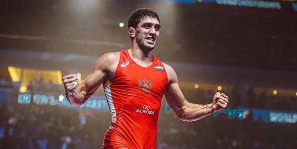 Олимпийский чемпион Сидаков избежал операции после травмы на чемпионате Европы Олимпийский чемпион Сидаков избежал операции после травмы на чемпионате Европы