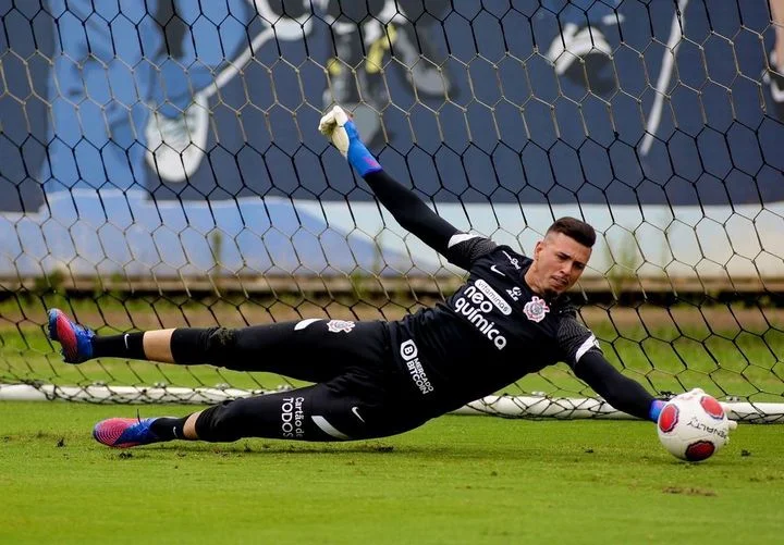 Андрей Канчельскис: «Зачем нужен Иван? В «Зените» и так хорошие вратари. Не было такой надобности брать этого голкипера» Андрей Канчельскис: «Зачем нужен Иван? В «Зените» и так хорошие вратари. Не было такой надобности брать этого голкипера»