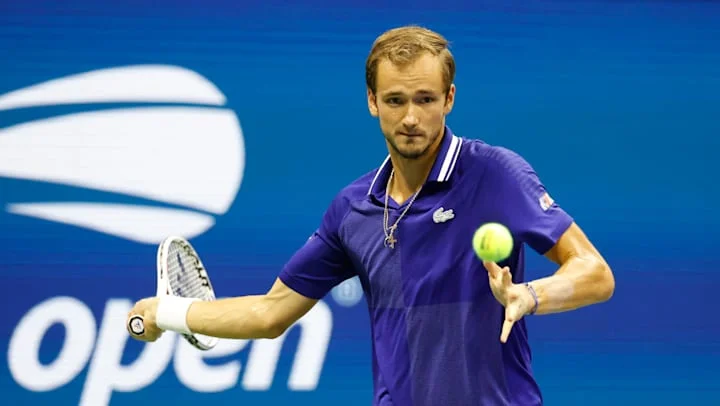 Медведев после победы над Руне: «Было сложно играть красиво» Медведев после победы над Руне: «Было сложно играть красиво»