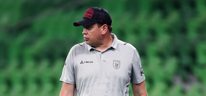 Слуцкий о возможной отставке: «Не понимать объективных сложностей «Рубина» просто невозможно» Слуцкий о возможной отставке: «Не понимать объективных сложностей «Рубина» просто невозможно»