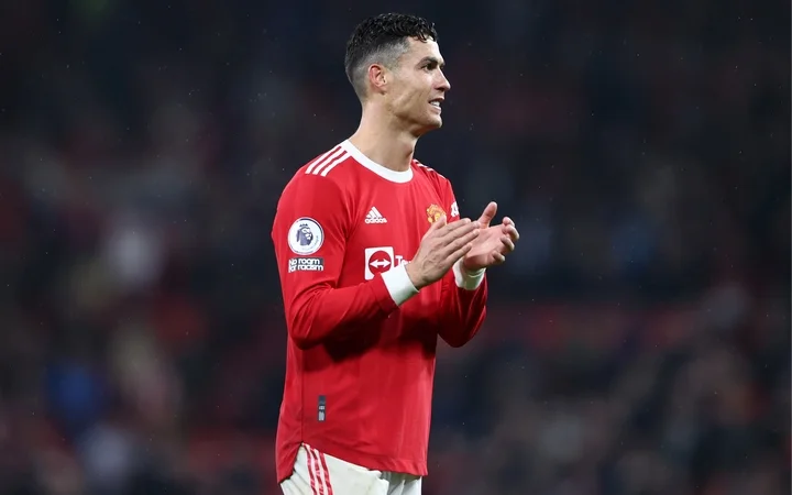 Пол Мерсон: «Если Роналду действительно уйдет, то МЮ некем его заменить, там нет проверенного бомбардира, способного забить 15-20 мячей» Пол Мерсон: «Если Роналду действительно уйдет, то МЮ некем его заменить, там нет проверенного бомбардира, способного забить 15-20 мячей»