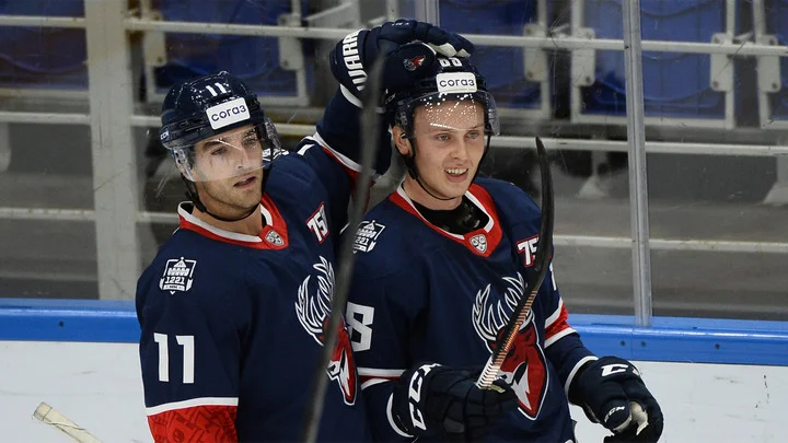 Игорь Ларионов-младший принес победу «Торпедо» над «Нефтехимиком» Игорь Ларионов-младший принес победу «Торпедо» над «Нефтехимиком»