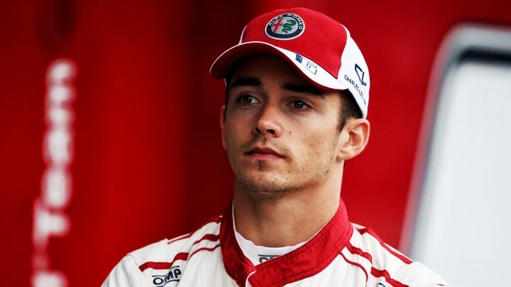 Шарль Леклер: «Верю, что мы сможем выиграть чемпионат. Это мысли, с которыми я встаю по утрам» Шарль Леклер: «Верю, что мы сможем выиграть чемпионат. Это мысли, с которыми я встаю по утрам»