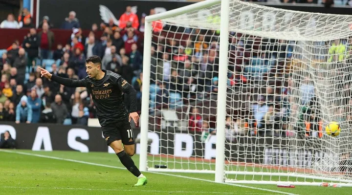 К середине второго тайма «Саутгемптон» обыгрывает «Арсенал» - 2:1 К середине второго тайма «Саутгемптон» обыгрывает «Арсенал» - 2:1