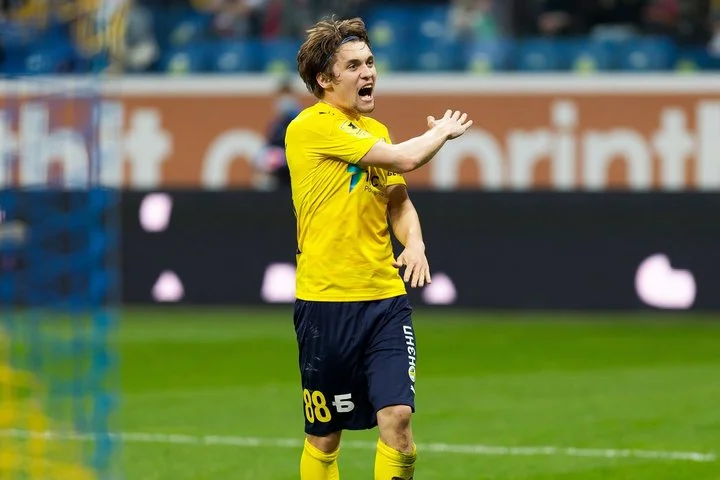 «Ростов» выкупит арендованного у «Зенита» Щетинина за 450 тыс. евро «Ростов» выкупит арендованного у «Зенита» Щетинина за 450 тыс. евро