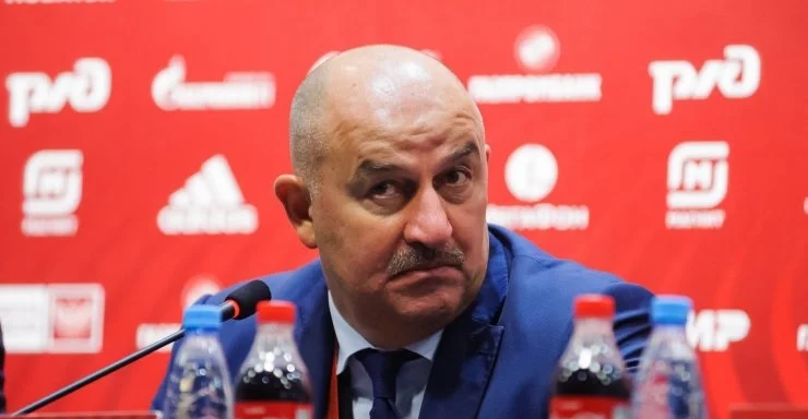 За сборную России болеет всё меньше футбольных людей. Есть вопросы к Черчесову, Дзюбе и их принципам За сборную России болеет всё меньше футбольных людей. Есть вопросы к Черчесову, Дзюбе и их принципам