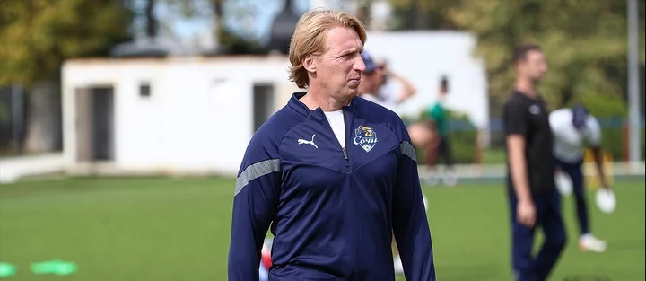 Тренер «Сочи» Александр Точилин о 2:3 с «Уралом»: «Разочарован результатом. Мы должны принять его и смотреть вперед» Тренер «Сочи» Александр Точилин о 2:3 с «Уралом»: «Разочарован результатом. Мы должны принять его и смотреть вперед»