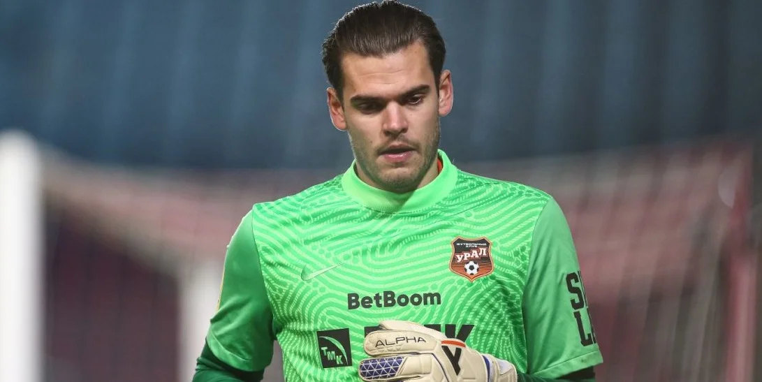 Помазун: «В контракте с ЦСКА нет запретов на переход в «Спартак» Помазун: «В контракте с ЦСКА нет запретов на переход в «Спартак»