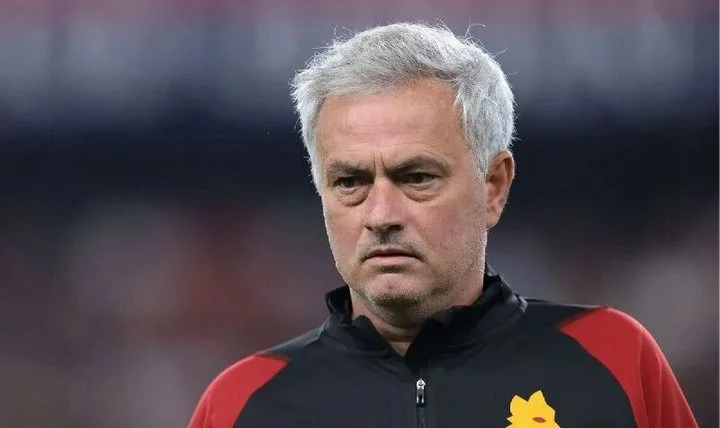 Жозе Моуринью: «Есть тренеры, которые меняют игроков с потрясающей легкостью. Например, у «Манчестер Сити» есть Гвардиола» Жозе Моуринью: «Есть тренеры, которые меняют игроков с потрясающей легкостью. Например, у «Манчестер Сити» есть Гвардиола»