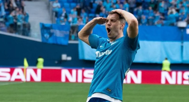 Дзюба об игровом номере в «Локомотиве»: «Будет седьмой, как говорится, Криштиану Роналду» Дзюба об игровом номере в «Локомотиве»: «Будет седьмой, как говорится, Криштиану Роналду»