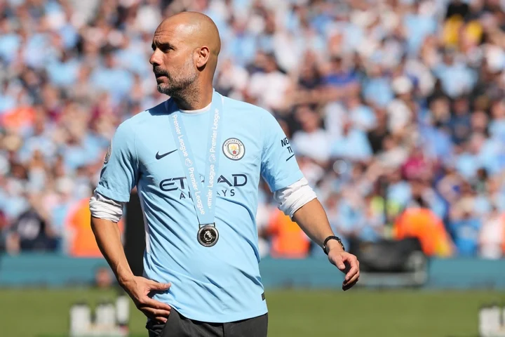 Пеп Гвардиола: «Я ошибся, когда сказал, что все в этой стране хотят победы «Ливерпуля». Фанатам «Юнайтед» нравится «Сити» больше» Пеп Гвардиола: «Я ошибся, когда сказал, что все в этой стране хотят победы «Ливерпуля». Фанатам «Юнайтед» нравится «Сити» больше»