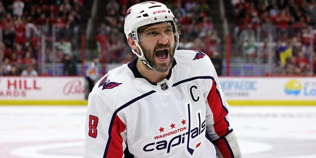 Серебряков: Овечкин – великий игрок сборной России, он побьет рекорд Гретцки Серебряков: Овечкин – великий игрок сборной России, он побьет рекорд Гретцки