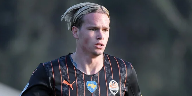 Морган об «Арсенале»: «Меня бесит фиаско с Мудриком» Морган об «Арсенале»: «Меня бесит фиаско с Мудриком»