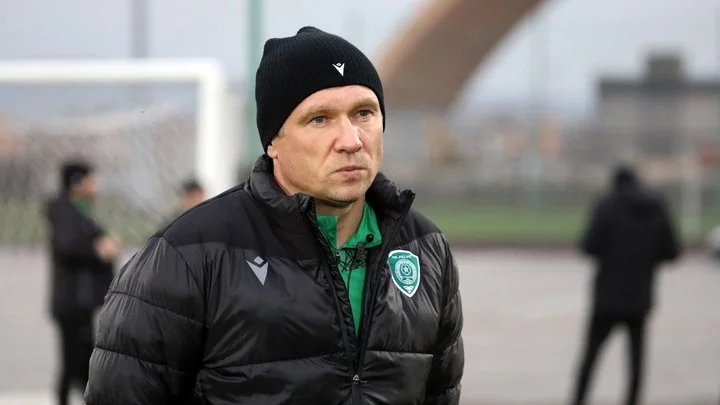 Гаджи Гаджиев об увольнении Талалаева: «Может быть, все произошло из-за того, что он не ставил лучшего бомбардира прошедшего сезона» Гаджи Гаджиев об увольнении Талалаева: «Может быть, все произошло из-за того, что он не ставил лучшего бомбардира прошедшего сезона»