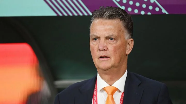 Луи ван Гал: «Я не продолжу быть главным тренером, я согласился только на этот период. Так что это был мой последний матч» Луи ван Гал: «Я не продолжу быть главным тренером, я согласился только на этот период. Так что это был мой последний матч»