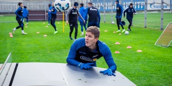 Непомнящий: Соболев – маркетинговая ошибка «Зенита», он не выдерживает давления Непомнящий: Соболев – маркетинговая ошибка «Зенита», он не выдерживает давления