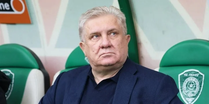 Сергей Ташуев о возможном возвращении в «Ахмат»: «В футболе возможно всё» Сергей Ташуев о возможном возвращении в «Ахмат»: «В футболе возможно всё»