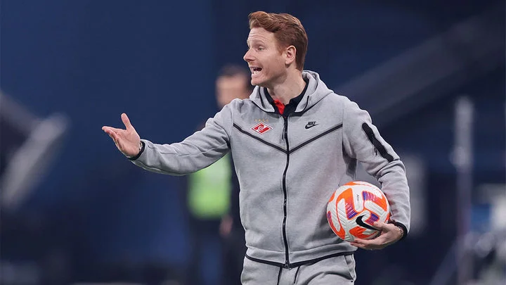 Руслан Нигматуллин: «Начали появляться слухи об интересе европейских команд к Абаскалю. «Спартак» решил прекратить все эти разговоры, продлив соглашение с испанцем» Руслан Нигматуллин: «Начали появляться слухи об интересе европейских команд к Абаскалю. «Спартак» решил прекратить все эти разговоры, продлив соглашение с испанцем»