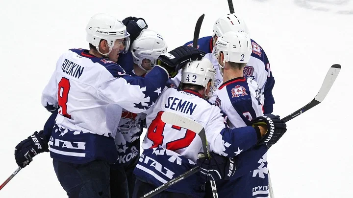 Ларионов о составе «Торпедо»: «Нет необходимости в серьезной хирургической операции» Ларионов о составе «Торпедо»: «Нет необходимости в серьезной хирургической операции»