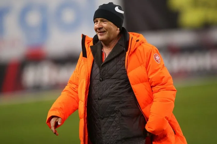 Григорий Иванов после победы «Урала»: «Краснодар» не должен сейчас опускать руки» Григорий Иванов после победы «Урала»: «Краснодар» не должен сейчас опускать руки»