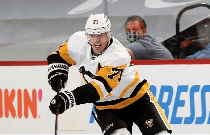 Александр Кожевников: «Малкин может перейти в «Металлург», но ему по силам еще в НХЛ поиграть» Александр Кожевников: «Малкин может перейти в «Металлург», но ему по силам еще в НХЛ поиграть»