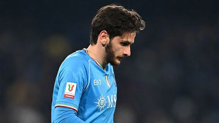 «Наполи» уступил в Кубке Италии с разницей в четыре мяча впервые за 65 лет «Наполи» уступил в Кубке Италии с разницей в четыре мяча впервые за 65 лет