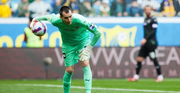 Вылетевший в ФНЛ бомбардир, человек-пенальти из «Спартака» и незаменимый Лантратов. Лауреаты футбольного сезона в РПЛ Вылетевший в ФНЛ бомбардир, человек-пенальти из «Спартака» и незаменимый Лантратов. Лауреаты футбольного сезона в РПЛ