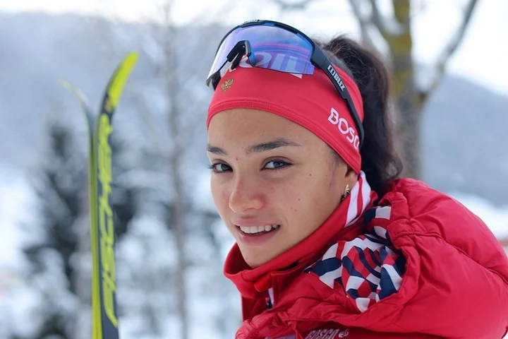 Вероника Степанова: «Не каждый профессиональный лыжник зарабатывает столько, сколько курьер в Москве» Вероника Степанова: «Не каждый профессиональный лыжник зарабатывает столько, сколько курьер в Москве»