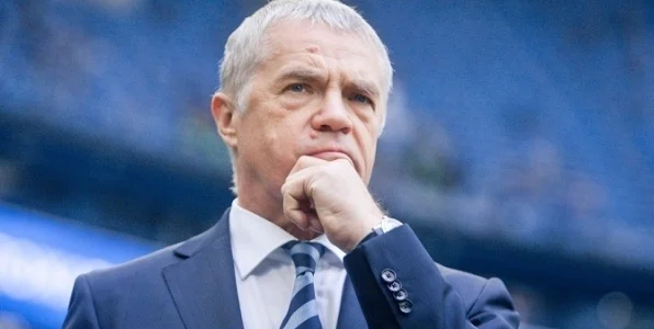 Медведев высказался о возможном возвращении Кузяева в «Зенит» Медведев высказался о возможном возвращении Кузяева в «Зенит»