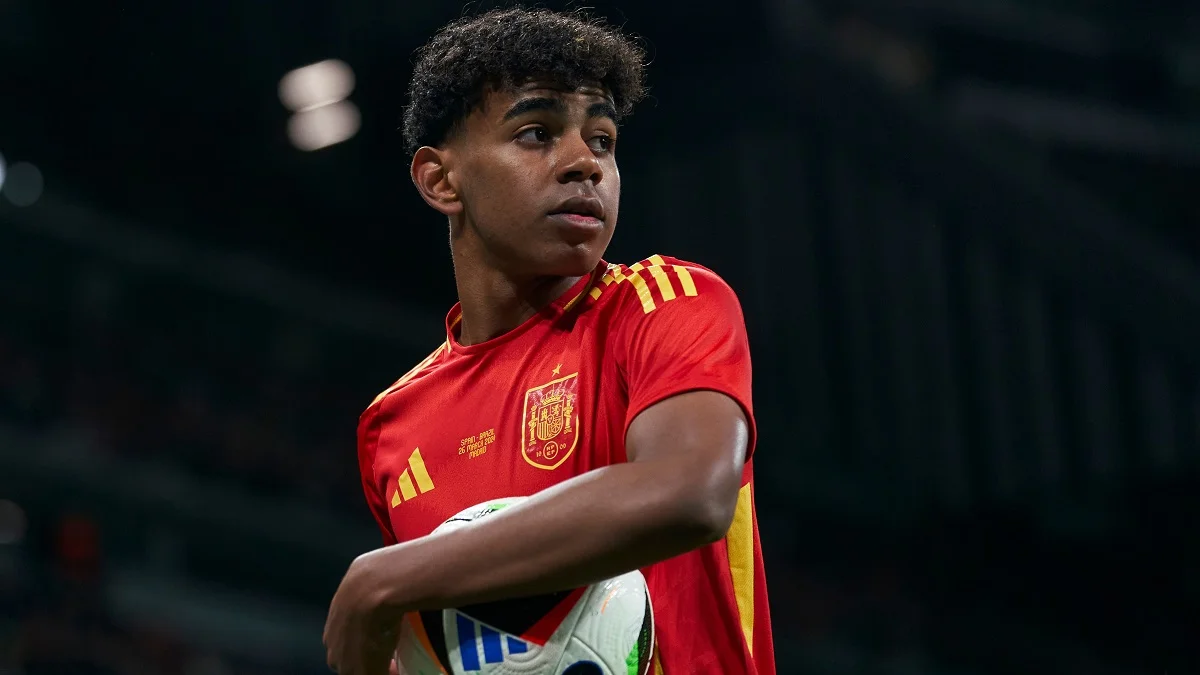 Мерино о Ямале: «Он все тот же улыбчивый 17-летний парень, и в этом часть его обаяния» Мерино о Ямале: «Он все тот же улыбчивый 17-летний парень, и в этом часть его обаяния»