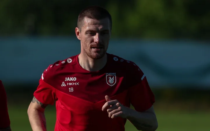 Олег Иванов: «Чувствую падение интереса у болельщиков к футболу» Олег Иванов: «Чувствую падение интереса у болельщиков к футболу»