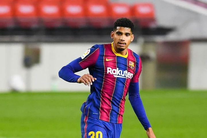 Рональд Араухо: «Мы потерпели два поражения, но «Барса» сильна, мы знаем о нашем потенциале и о работе, которую мы проводим с Хави» Рональд Араухо: «Мы потерпели два поражения, но «Барса» сильна, мы знаем о нашем потенциале и о работе, которую мы проводим с Хави»