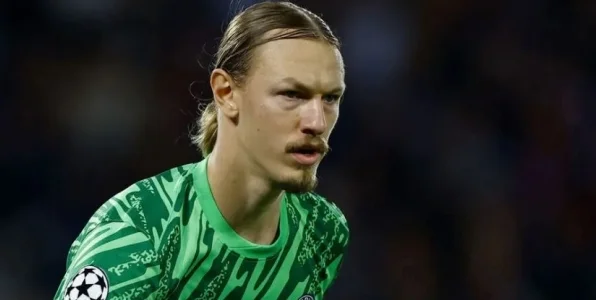 В Госдуме назвали фантастической игру Сафонова после четырех отраженных пенальти В Госдуме назвали фантастической игру Сафонова после четырех отраженных пенальти