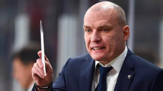 Разин о возможном уходе в «Ак Барс»: «Я хочу в «Коламбус»! Разговоры доходят до меня, надо все взвесить» Разин о возможном уходе в «Ак Барс»: «Я хочу в «Коламбус»! Разговоры доходят до меня, надо все взвесить»