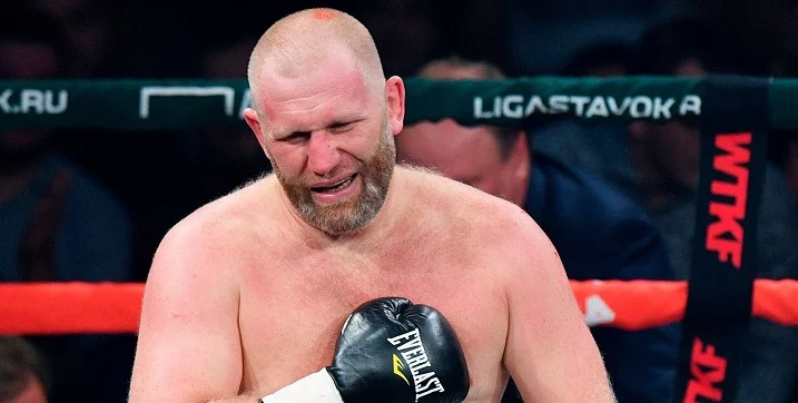 Сергей Харитонов победил Малика Скотта Сергей Харитонов победил Малика Скотта