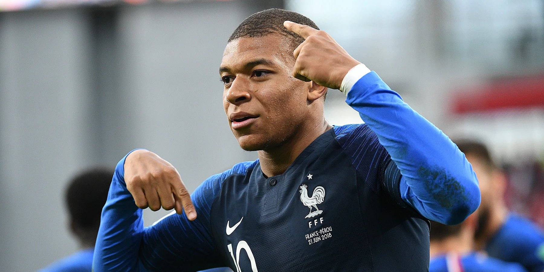 Мбаппе отказался представлять Францию на жеребьёвка ЧМ-2022 Мбаппе отказался представлять Францию на жеребьёвка ЧМ-2022