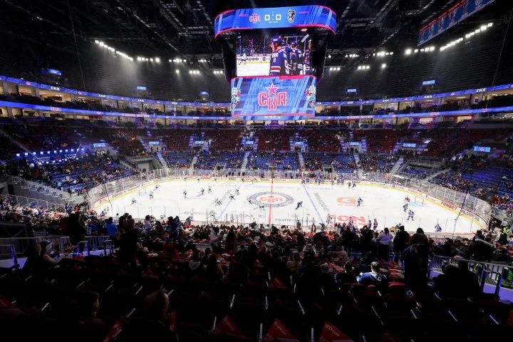 Роман Ротенберг: «Вышли на новую арену при полных трибунах. Вошли в историю мирового хоккея и установили рекорд» Роман Ротенберг: «Вышли на новую арену при полных трибунах. Вошли в историю мирового хоккея и установили рекорд»