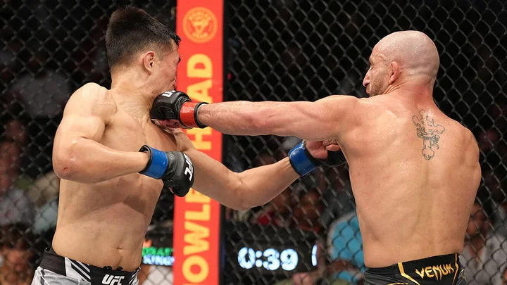 Стали известны гонорары Чимаева и Яна