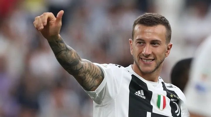 Бернардески уйдет из «Ювентуса» летом в статусе свободного агента Бернардески уйдет из «Ювентуса» летом в статусе свободного агента