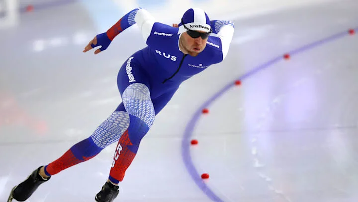 Российские конькобежцы вышли в полуфинал командной гонки Олимпиады Российские конькобежцы вышли в полуфинал командной гонки Олимпиады