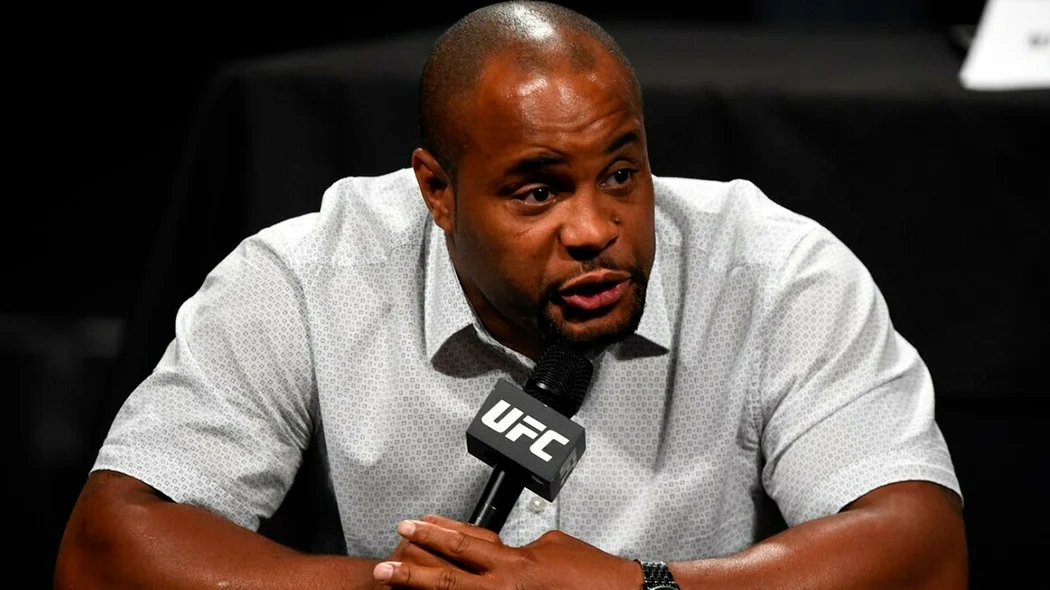 Кормье дал совет Грину, как победить Махачева Кормье дал совет Грину, как победить Махачева